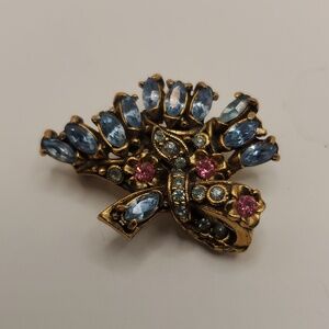 Vintage 1950s Hollycraft Brooch